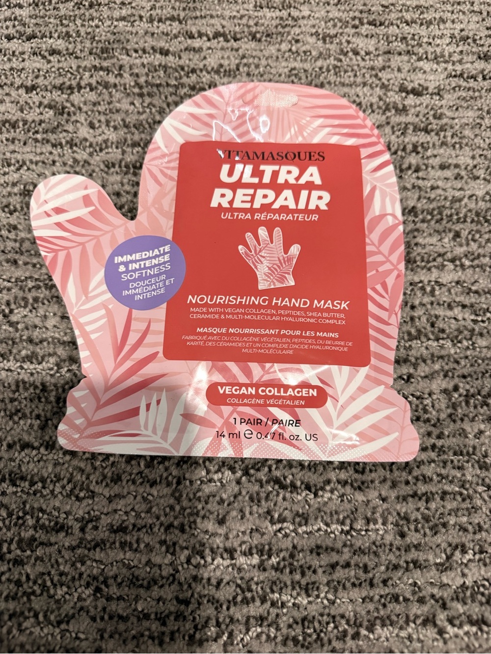 $12 or free with purchase! Vitamasques Ultra Repair Nourishing Hand Mask - Pink